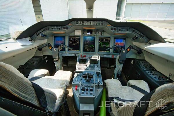 Beechcraft 4000