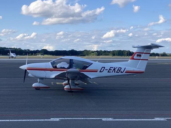 Robin R3000