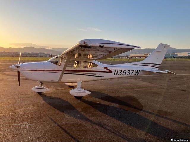 Cessna Turbo 182T Skylane