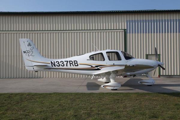 Cirrus SR22