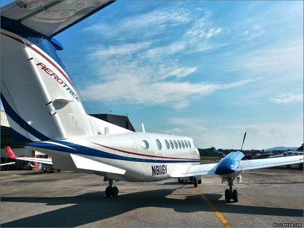 Beechcraft B300