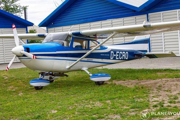 Cessna FR172H Reims Rocket