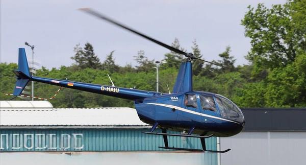 Robinson R44