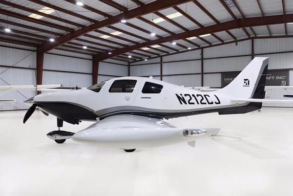 Cessna 400
