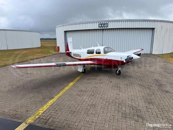 Mooney M20