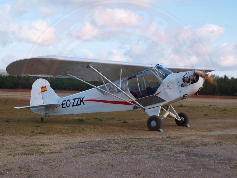 Piper J-3 L-4J