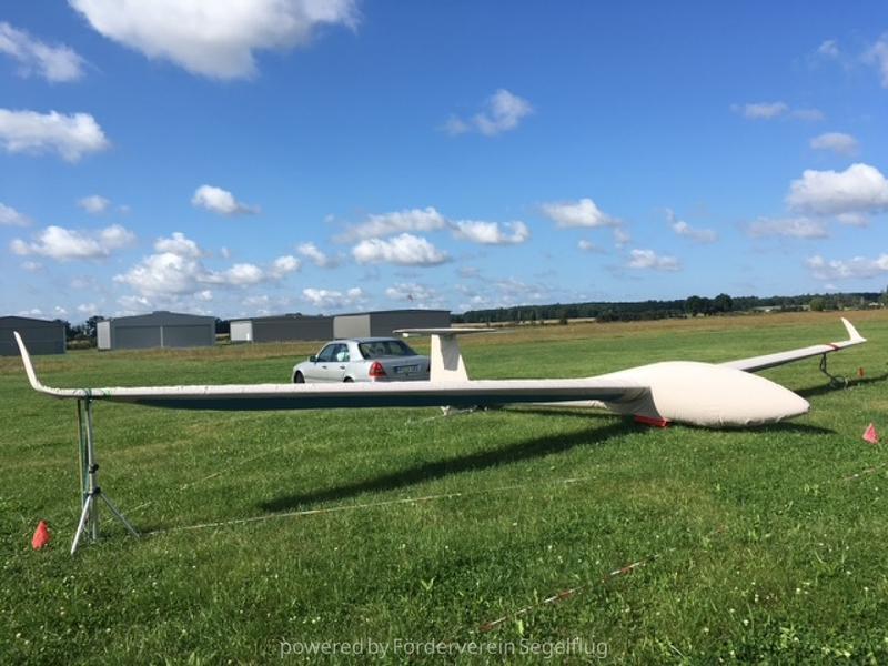Schempp-Hirth Cirrus
