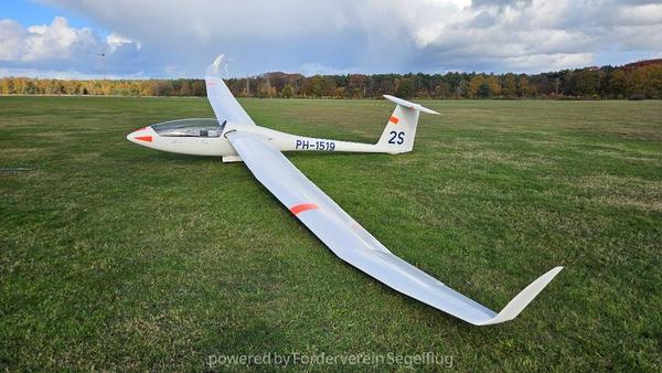 Schempp-Hirth Discus-2