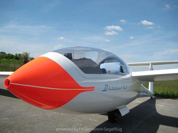 DG 303 acro 15m