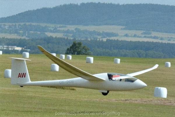 Schempp-Hirth Ventus 18m