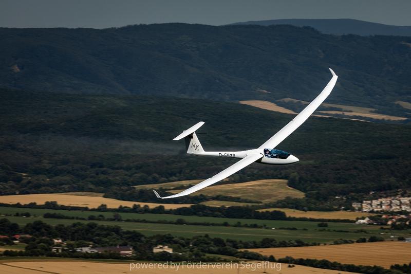 Schempp-Hirth Discus-2 15m