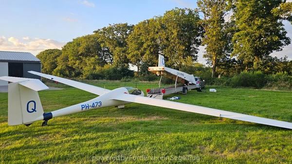 Schempp-Hirth Standard Cirrus
