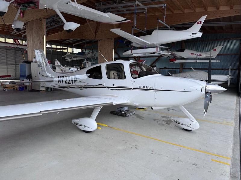 Cirrus SR22