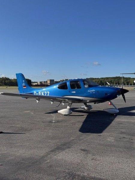 Cirrus SR22