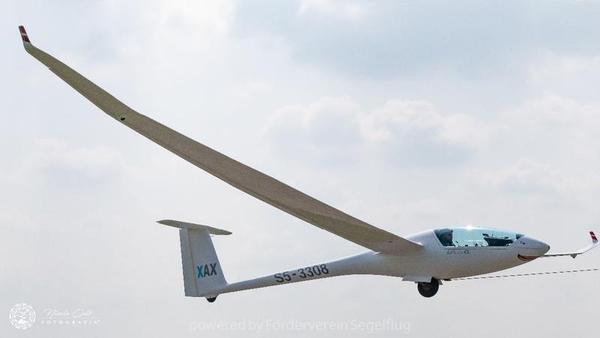 UAB Sportine aviacija LAK-17 FES