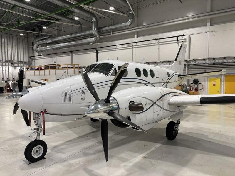 Beechcraft C90