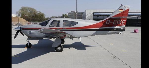 Rockwell International Commander 114