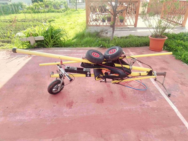 HANG GLIDER TRICYCLE