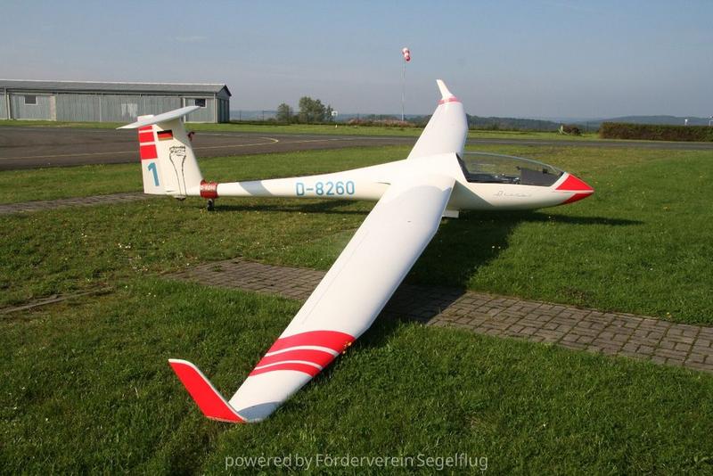 Schempp-Hirth Discus b WL