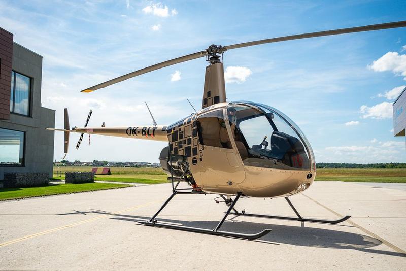 Robinson R22