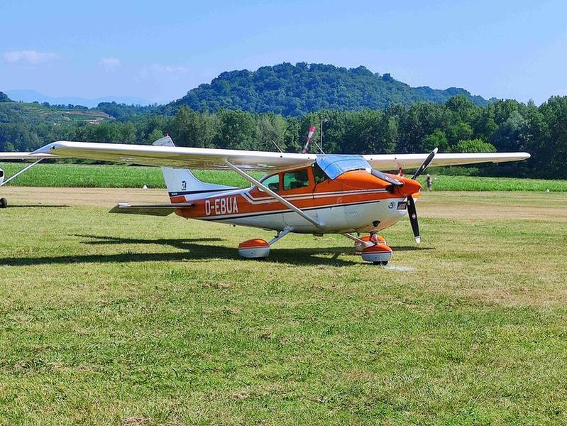 Cessna 182