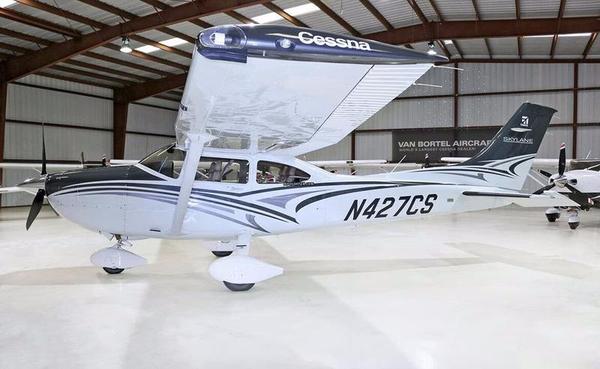 Cessna 182