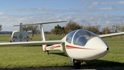 Schleicher ASH 25