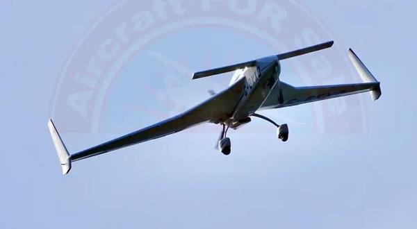 Rutan Factory Long-EZ Model 61