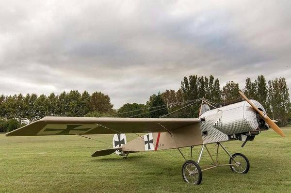 Fokker E.III replica