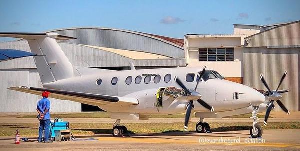 Beechcraft B300