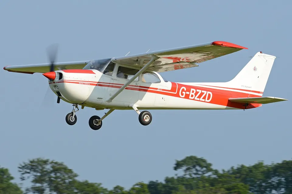 Reims F172