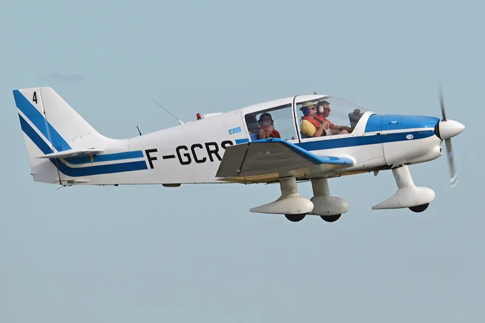 Robin DR400