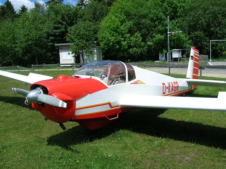 Scheibe SF 25