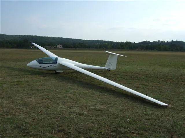 Schempp-Hirth Standard Cirrus