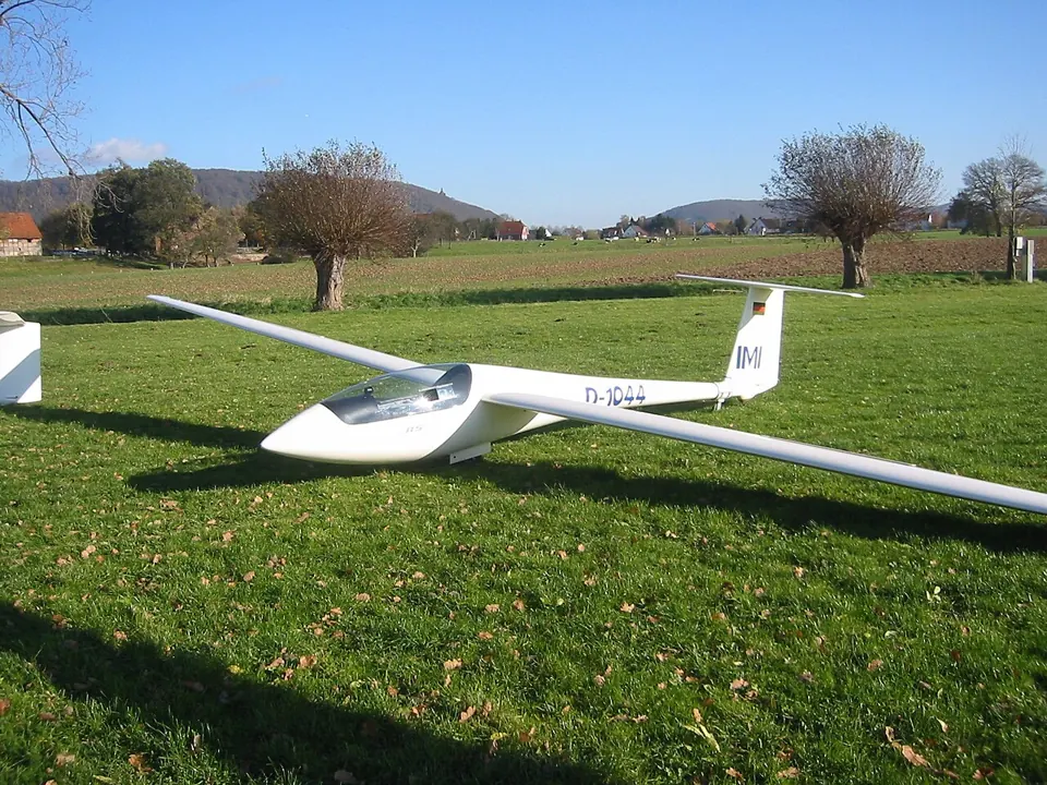 Schleicher ASW 19