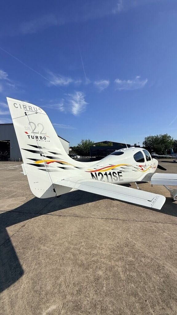Cirrus SR22, fotografía 7 de 14