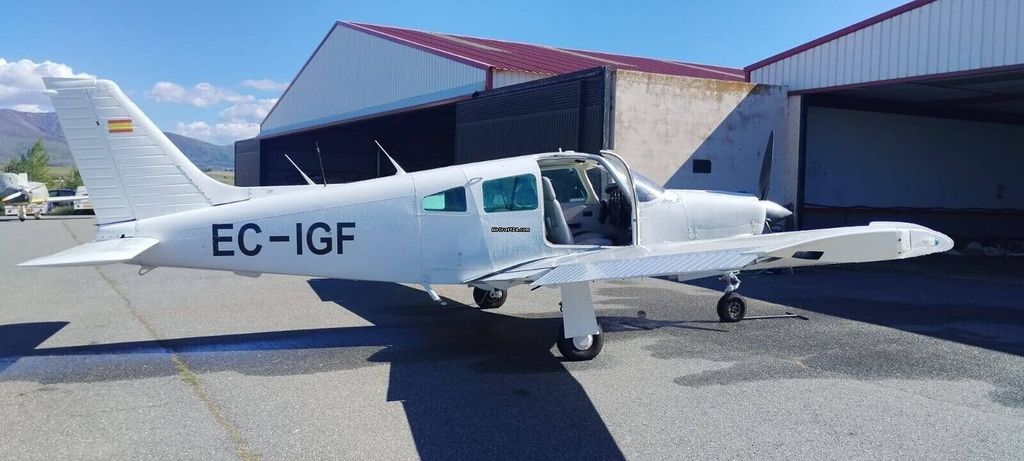 Piper PA-28, fotografía 2 de 7