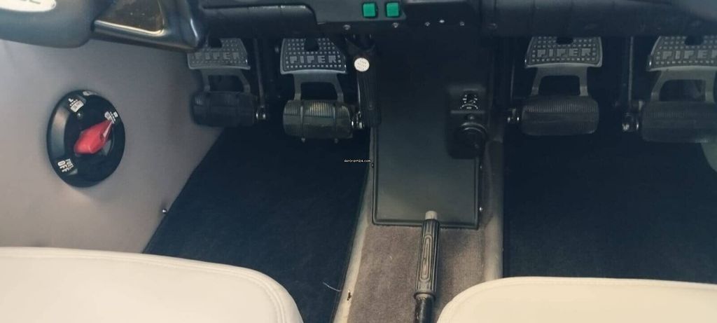 Piper PA-28, fotografía 6 de 7