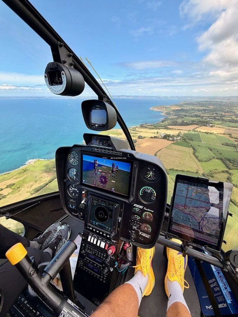 Robinson R66, fotografía 5 de 10
