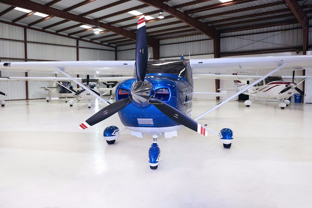 Cessna 182, fotografía 2 de 6