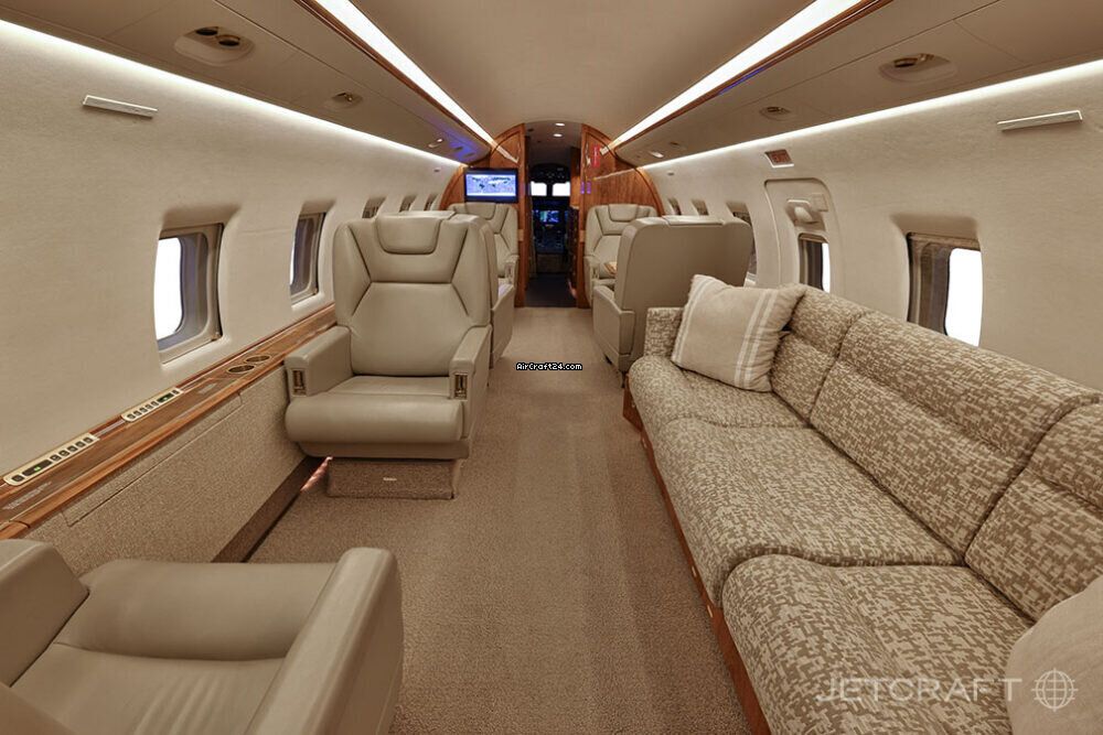 Bombardier 604 Challenger, fotografía 5 de 20