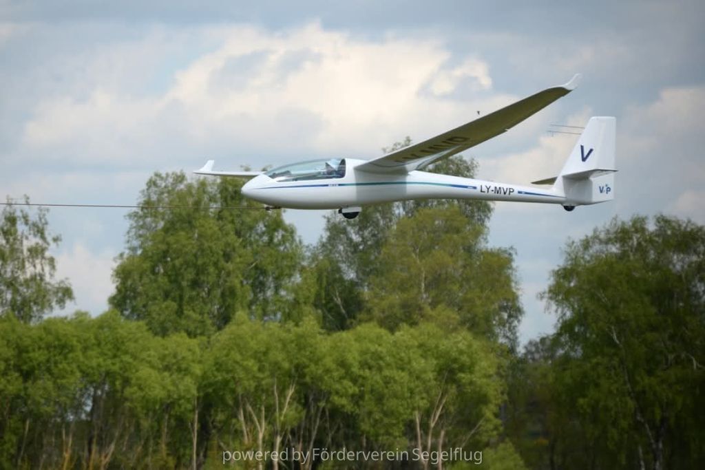 Schleicher ASW 15 WL (A), fotografía 2 de 7