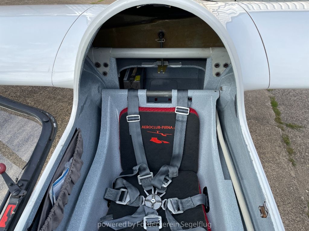 SZD SZD-50, fotografía 7 de 14
