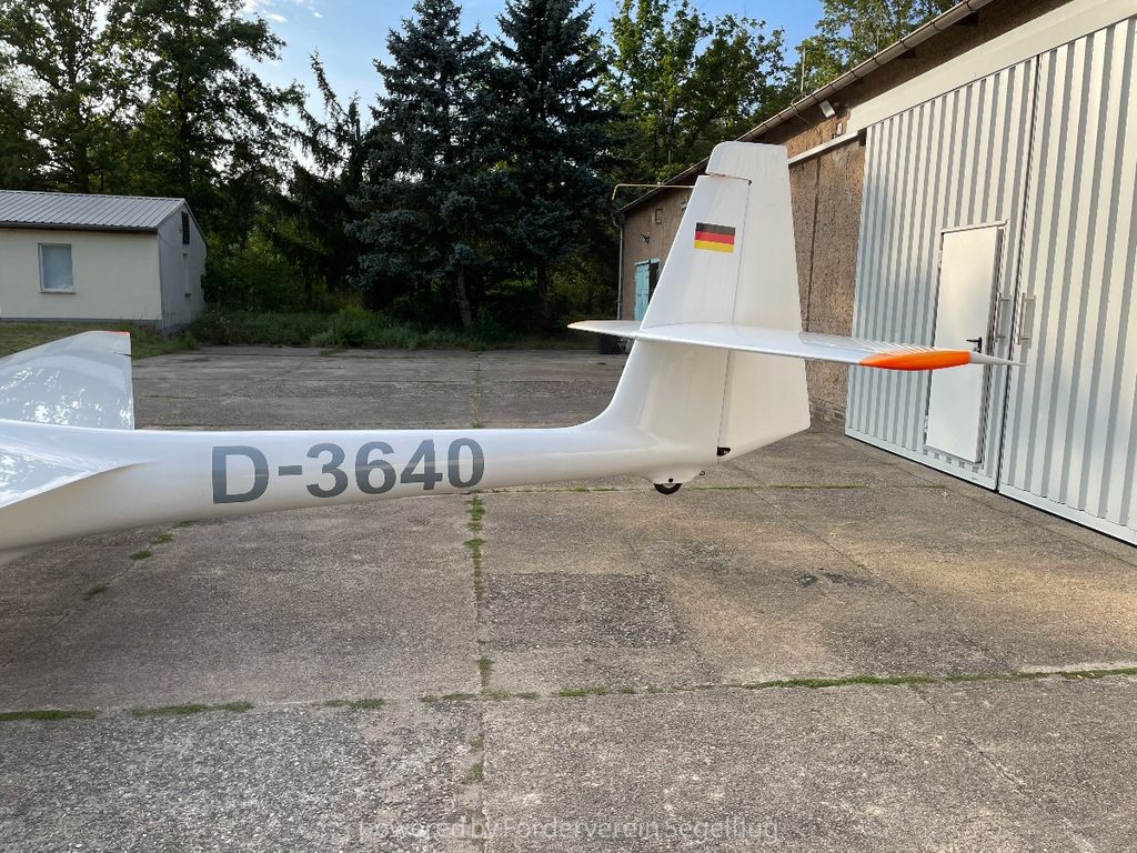 SZD SZD-50, fotografía 12 de 14