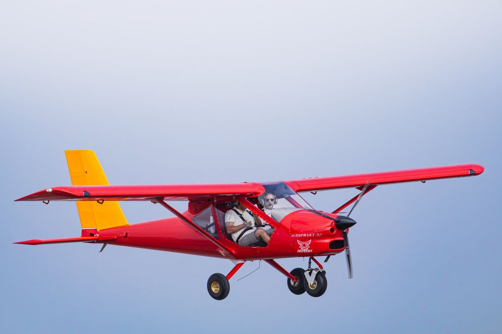 Aeroprakt A-32, fotografía 2 de 3