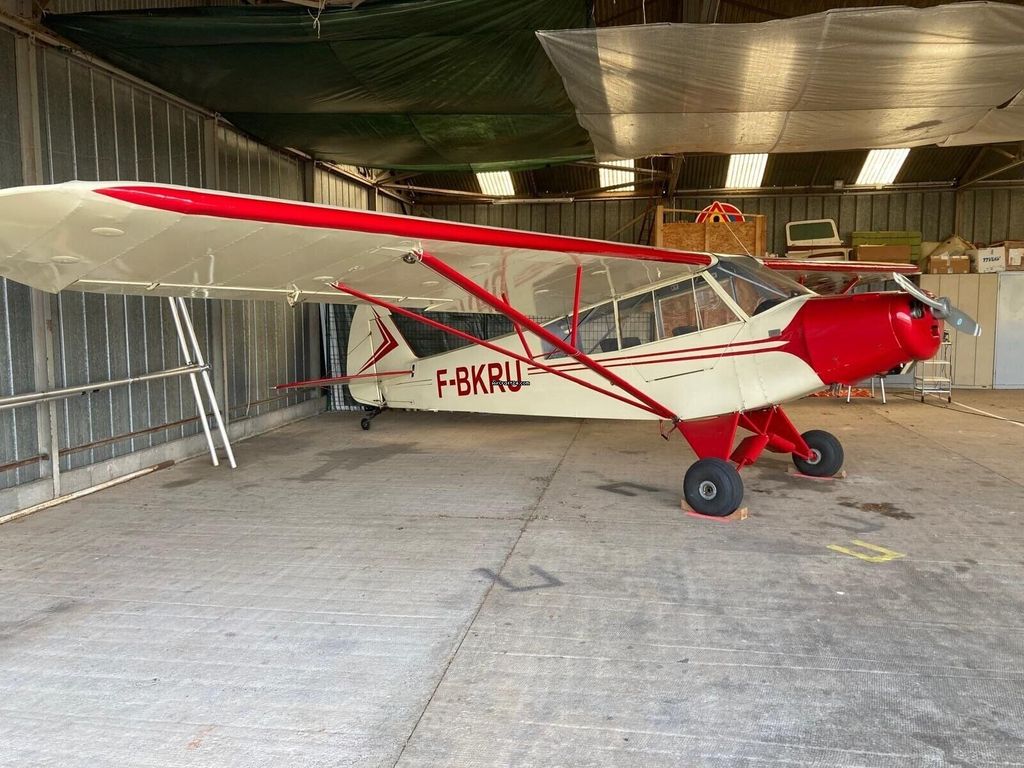 Piper PA 19, fotografía 2 de 2