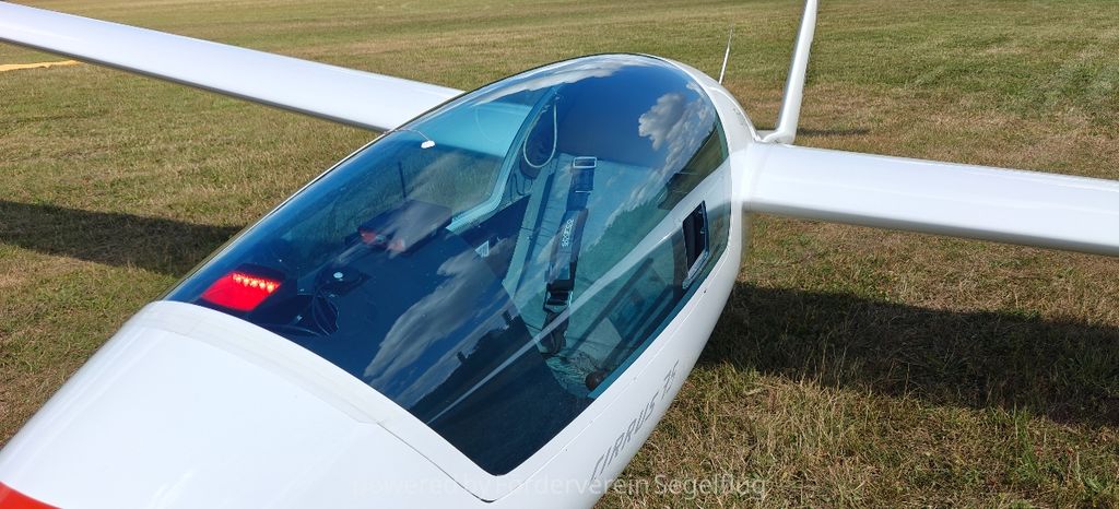 Schempp-Hirth Standard Cirrus 15m, fotografía 3 de 10