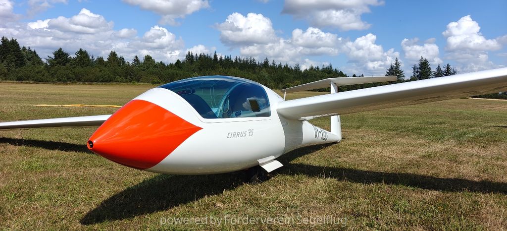 Schempp-Hirth Standard Cirrus 15m, fotografía 4 de 10