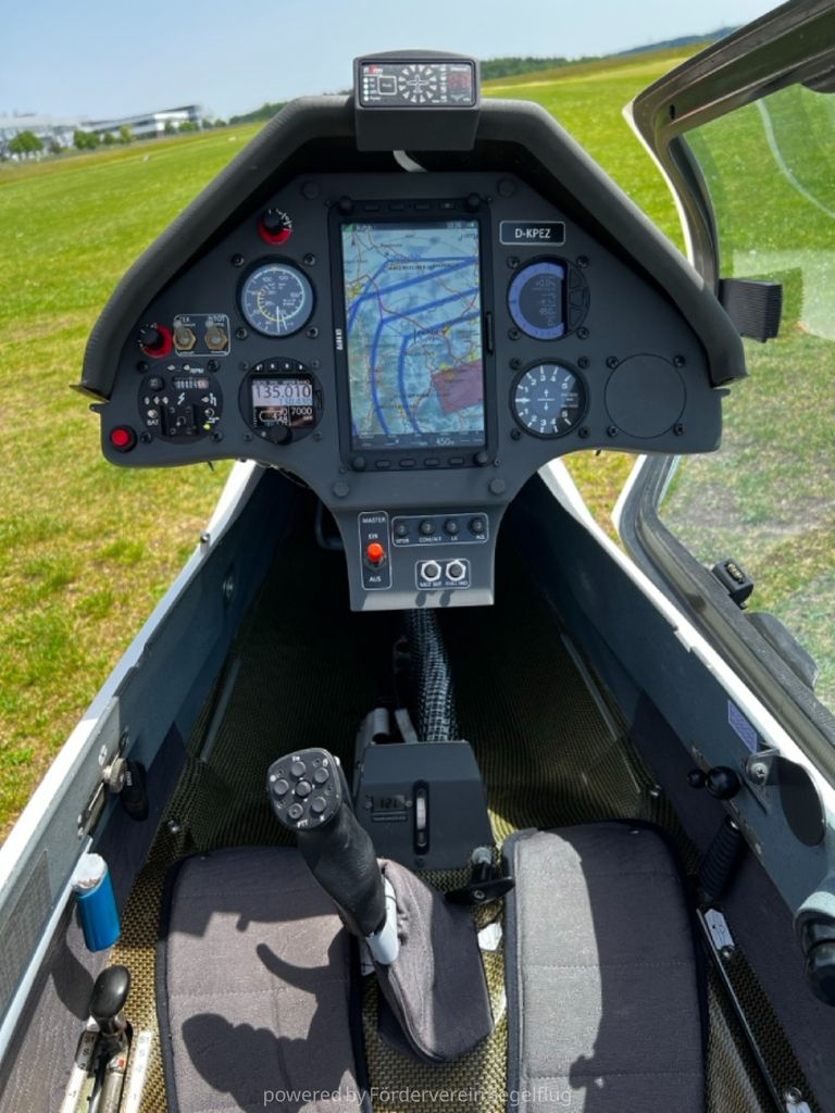 Schempp-Hirth Ventus-2 18m, fotografía 3 de 5