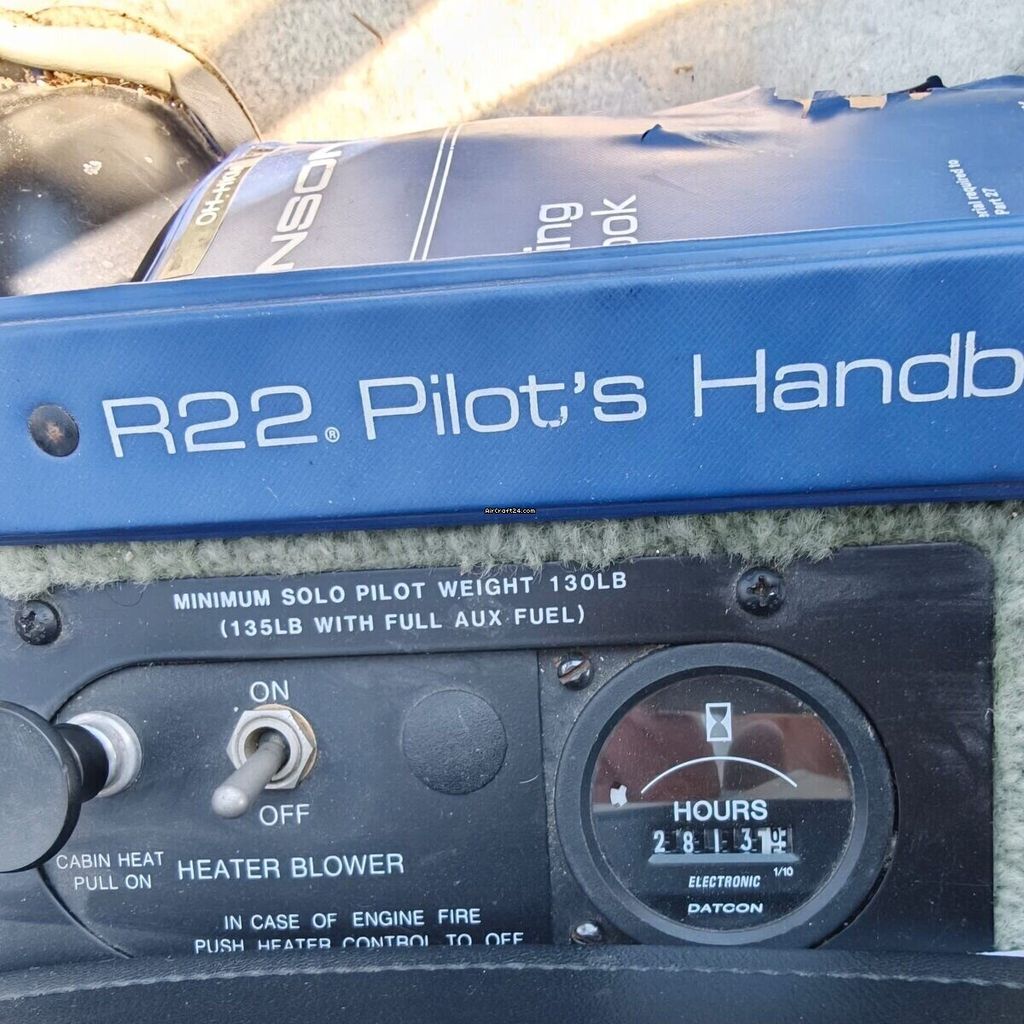 Robinson R22, fotografía 7 de 11